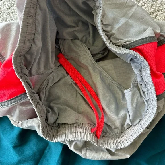 Under Armour Shorts - Picture 4 of 5